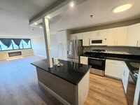 Building Photo - 555 Pierce St