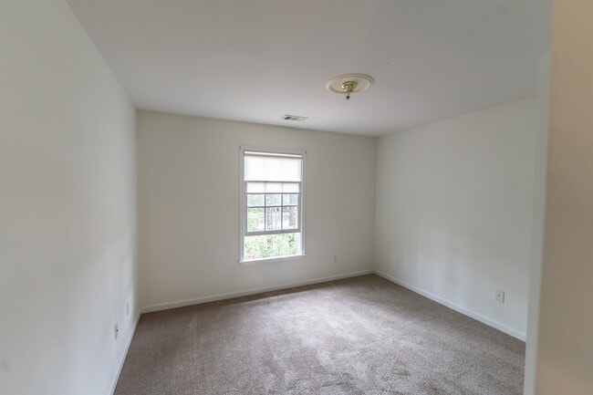 Building Photo - 4216 Regency Park Ct