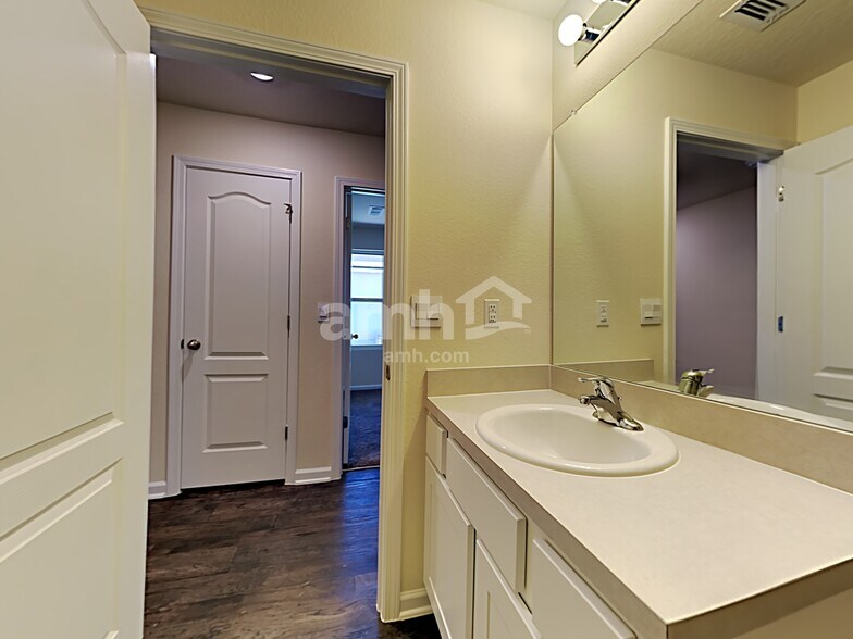 Building Photo - 298 Caminha Rd