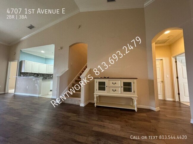 Building Photo - 4707 1st Ave E