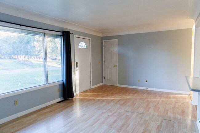 living room and entry - 246 Lake Heights