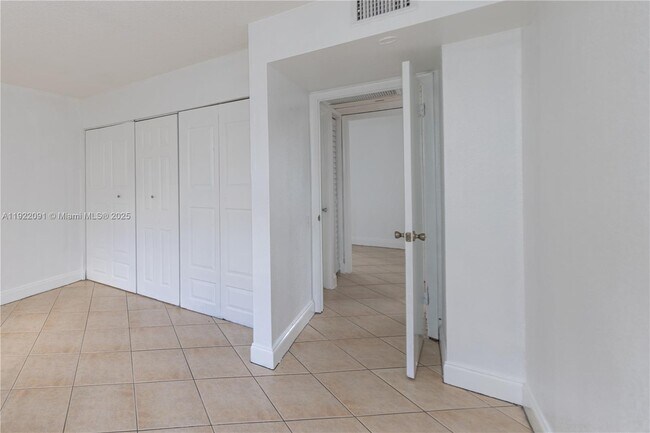 Building Photo - 4415 Treehouse Ln