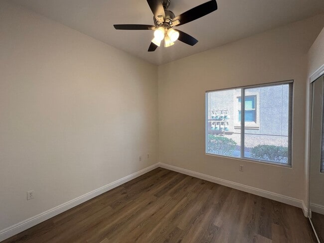 Building Photo - Beautifully remodeled 3 bedroom 2 bathroom downstairs condo right next to the pool!!