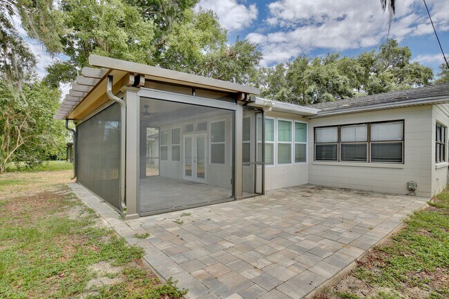 Building Photo - 2401 Albert Lee Pkwy