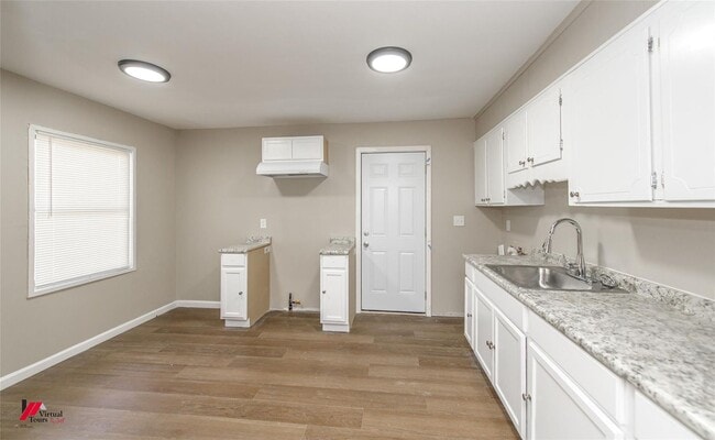 Building Photo - Rental Property