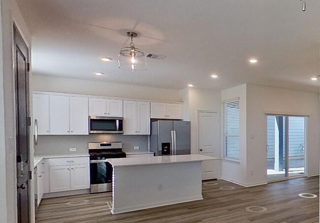 Building Photo - 22700 Elyson Falls Dr