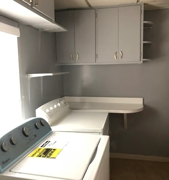 Laundry Rm - 587 Princeton St