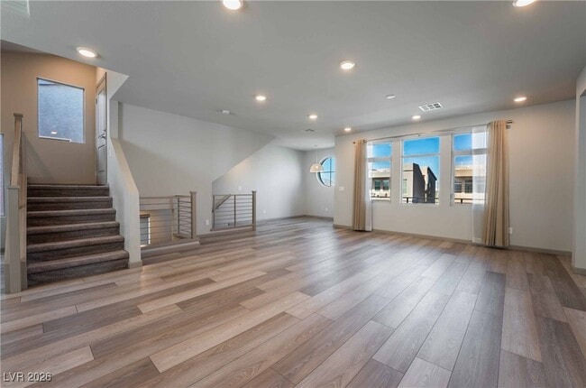 Building Photo - 8115 Carpenter Creek Ave