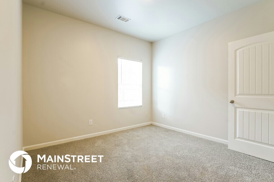 Building Photo - 4056 Pk Cv Wy
