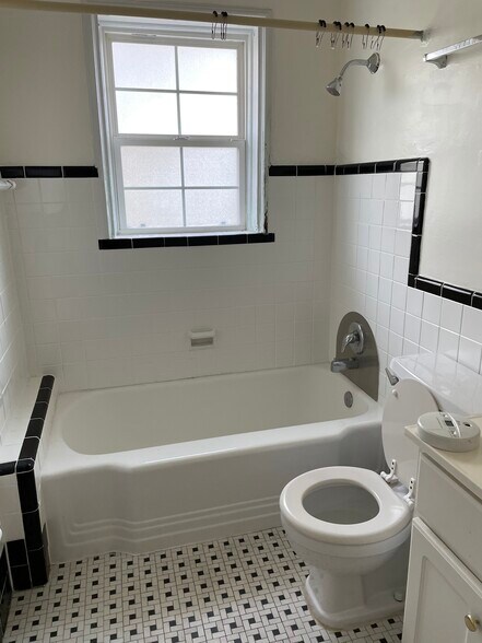 Building Photo - 41 Brighton Way