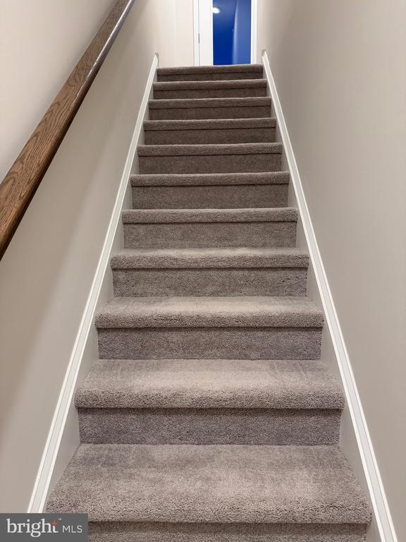 Building Photo - 10 Barbine Wy