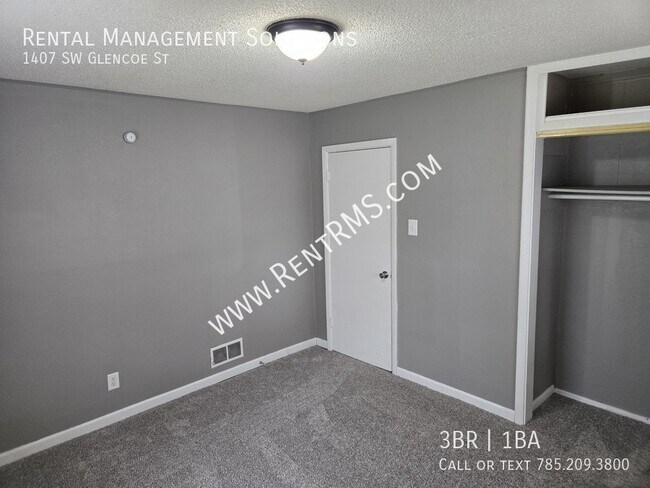 Building Photo - 1407 SW Glencoe St