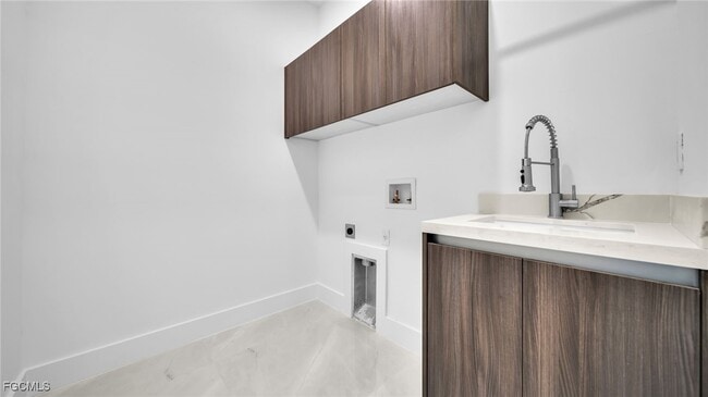 Building Photo - 1717 NW 2nd St