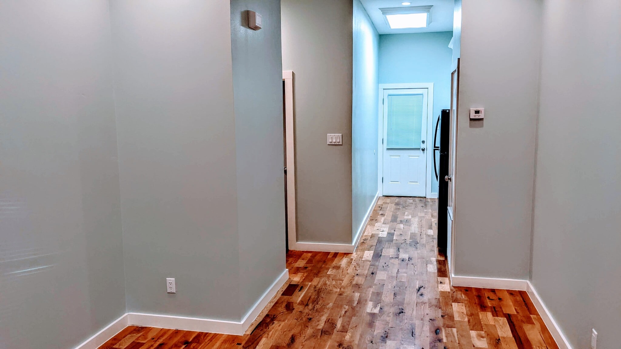 Building Photo - 919 Hendricks Ave