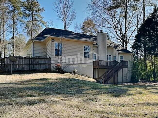 Building Photo - 212 Thorncrest