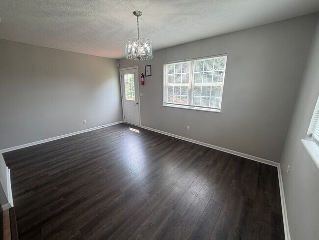 Building Photo - 24590 True Dr