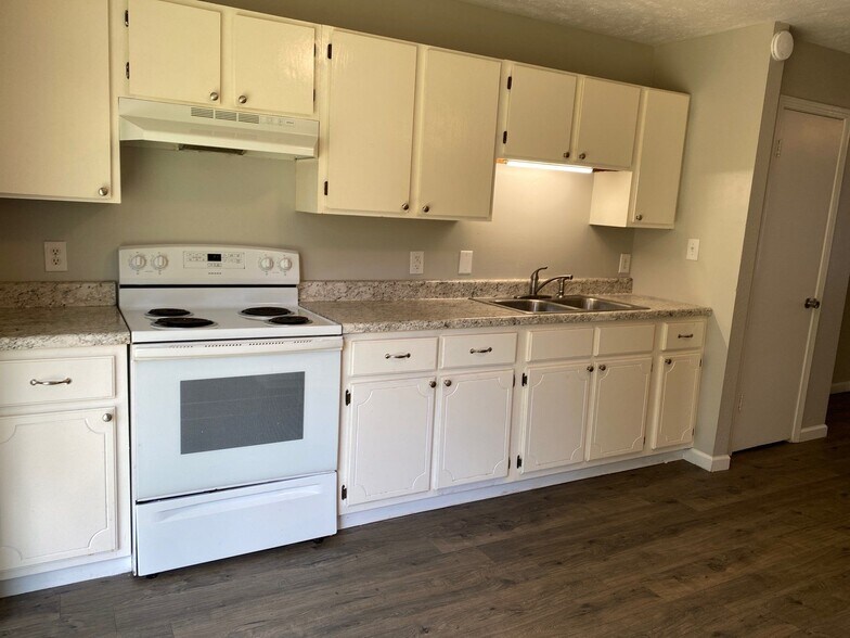 Building Photo - 52 Brianfield Dr