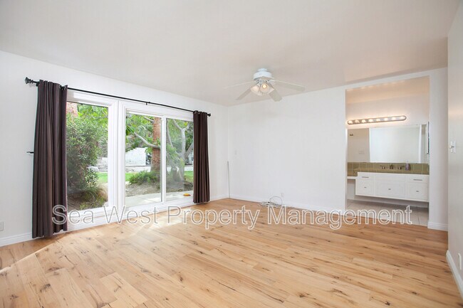 Building Photo - 7128 Almaden Ln