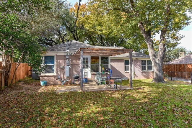 Building Photo - 3605 Park Ridge Blvd