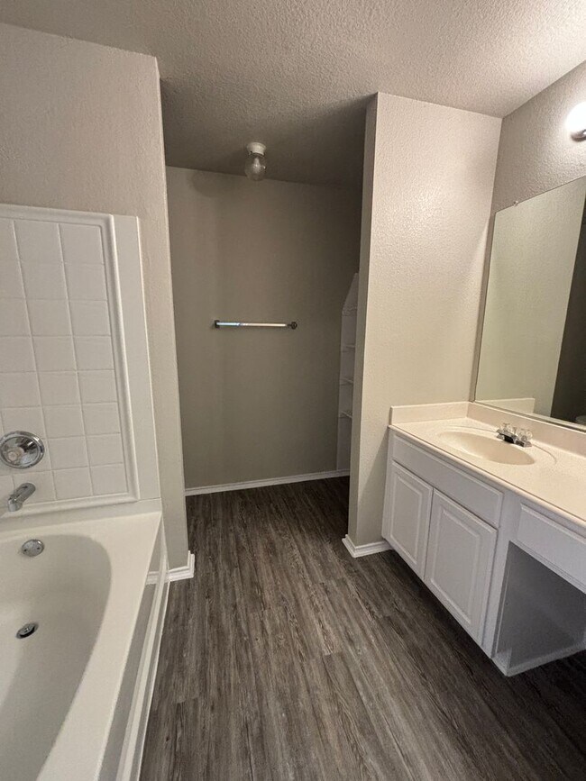 Building Photo - 4/2/2 Keller ISD