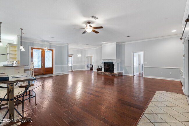 Building Photo - 1326 Chatauqua Way