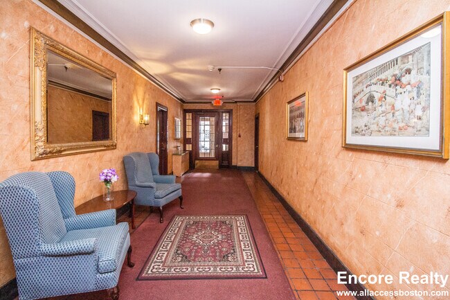 Building Photo - 1945 Commonwealth Ave