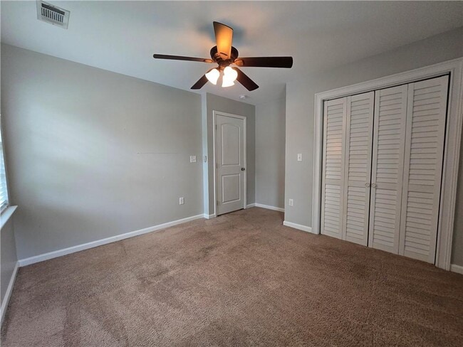 Building Photo - 2616 Boland Dr NE