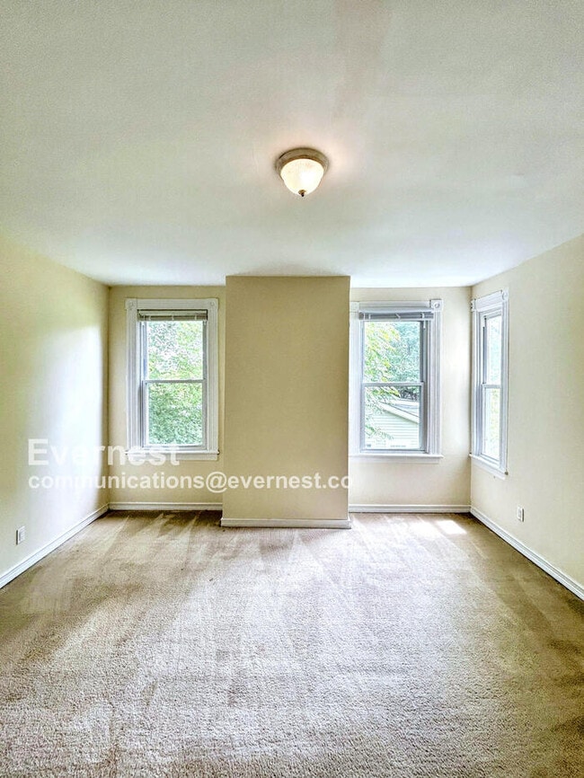 Building Photo - 1402 Ashley St