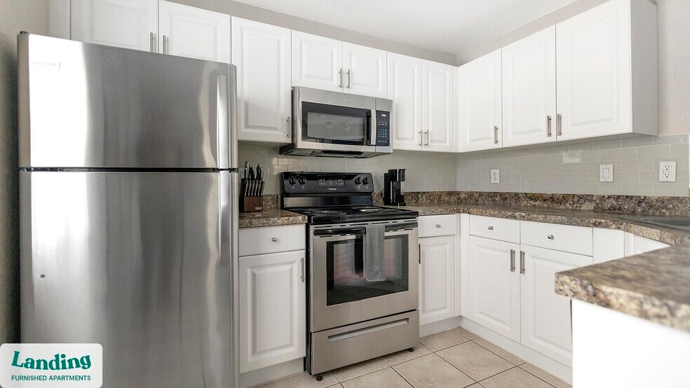 Building Photo - 3695 Island Club Dr