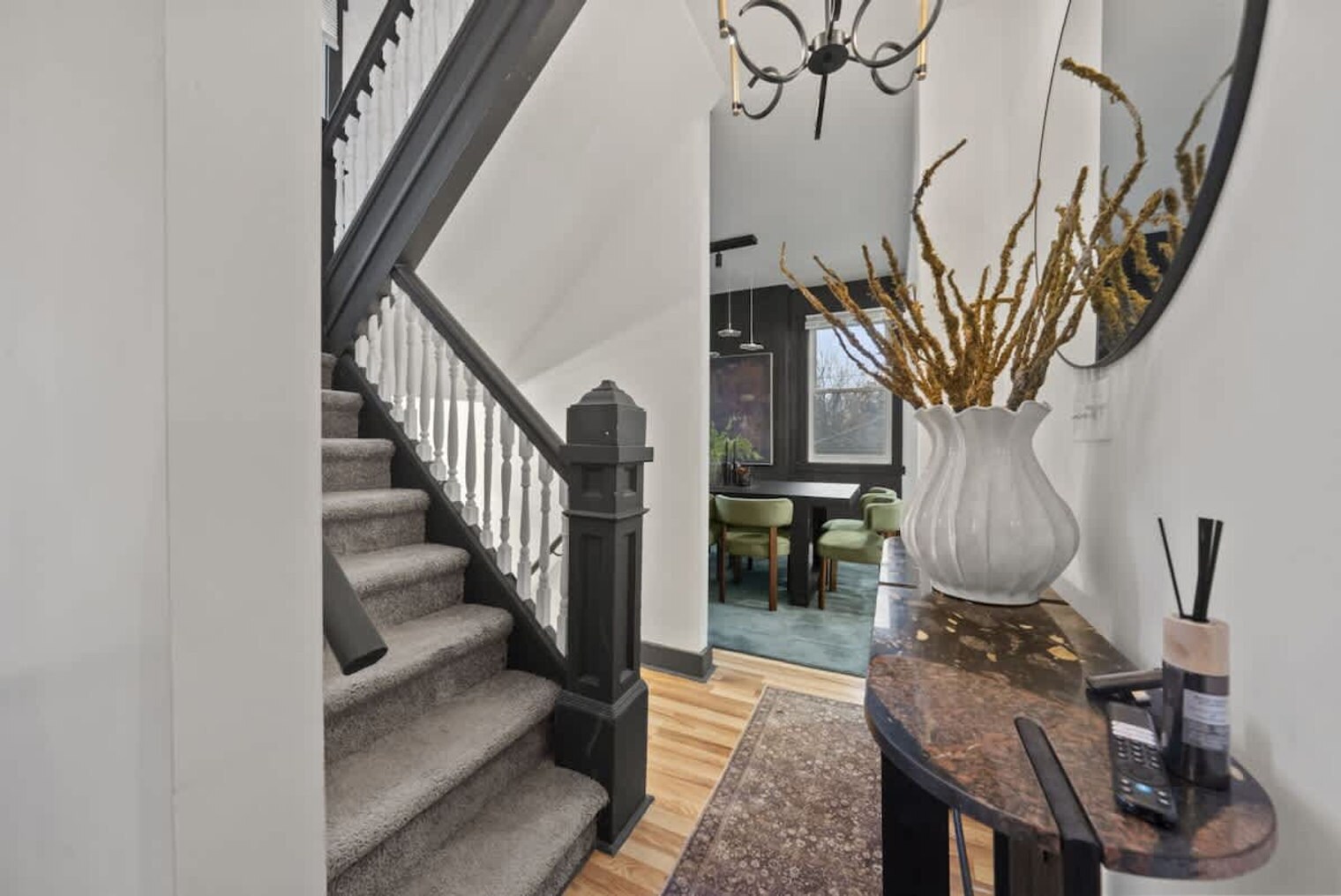 Building Photo - 286 Taylor Ave