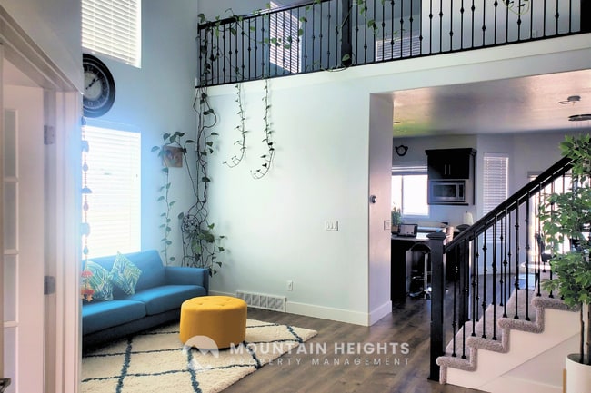 Building Photo - 3861 Spring Brook Ln