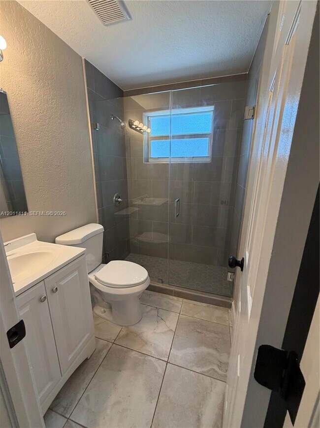 Building Photo - 9250 SW 168th St