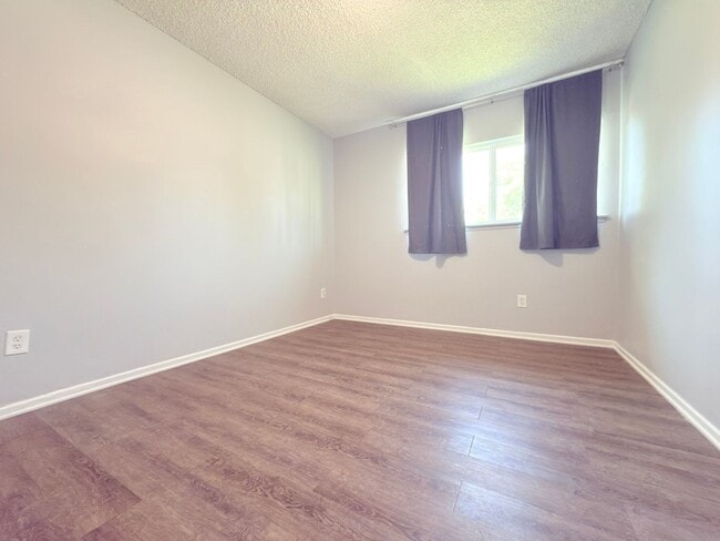 Building Photo - 9630 Wilbur Ave