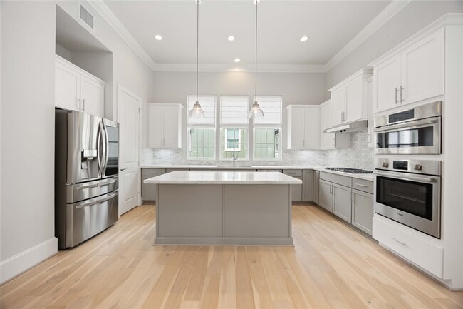 Building Photo - 610 Delmar St