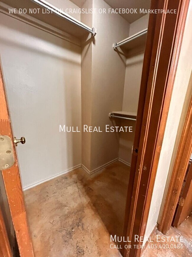 Building Photo - 2736 SE 89th Terrace