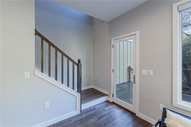 Building Photo - 4014 Clawson Rd