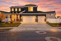 Building Photo - Modern 4-Bedroom Home in Herriman