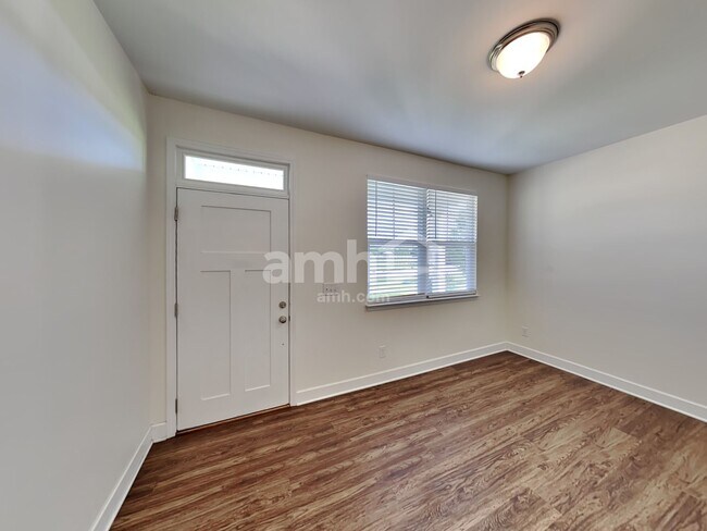 Building Photo - 531 Drema Ct