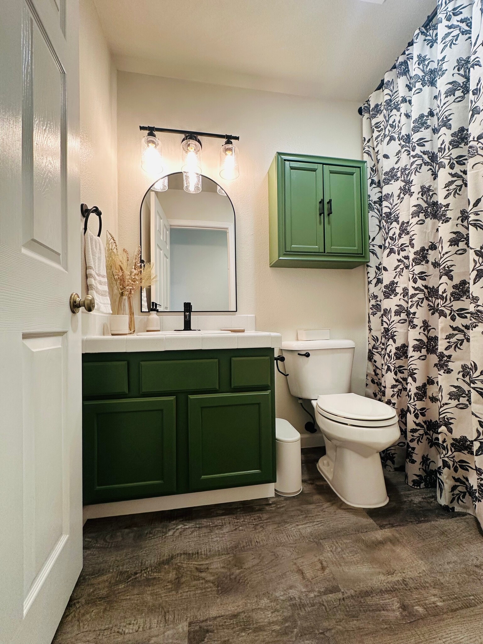 Guest bathroom - 10421 SE Liebe St