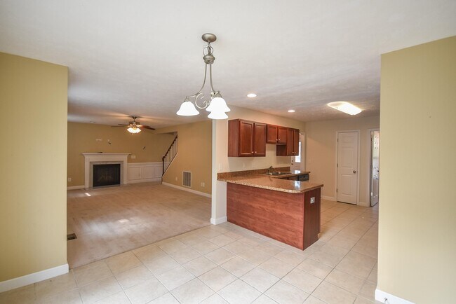 Building Photo - 217 Rolling Stone Ct