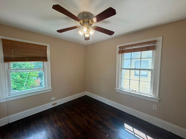 Building Photo - Affordable Cleveland Heights Home - Now Available