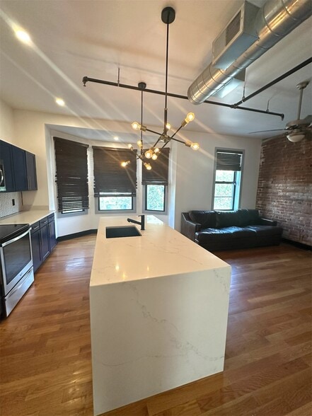 Open Concept - 1432 Race St