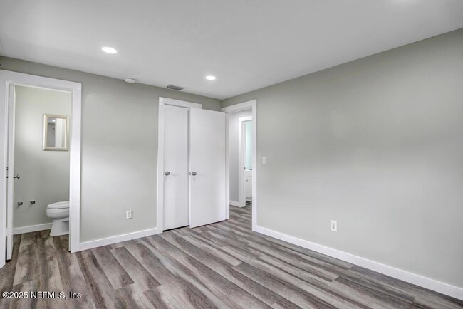 Building Photo - 269 Hermosa Ct