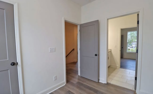 Building Photo - Pre-Leasing for the 26-27 School Year! Brand New Duplex In The Sought After Rosewood Columbia Are...