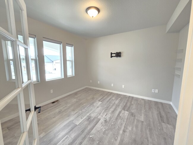 Building Photo - 5446 Mesa Top Dr