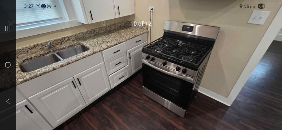 Building Photo - 1110 S 17th St