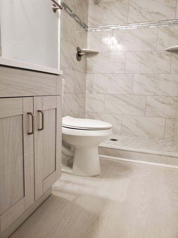 Building Photo - Room in House on N Harrison Ave