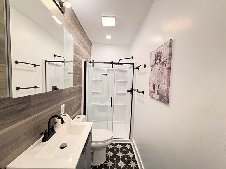 Building Photo - 7128 Card Ln