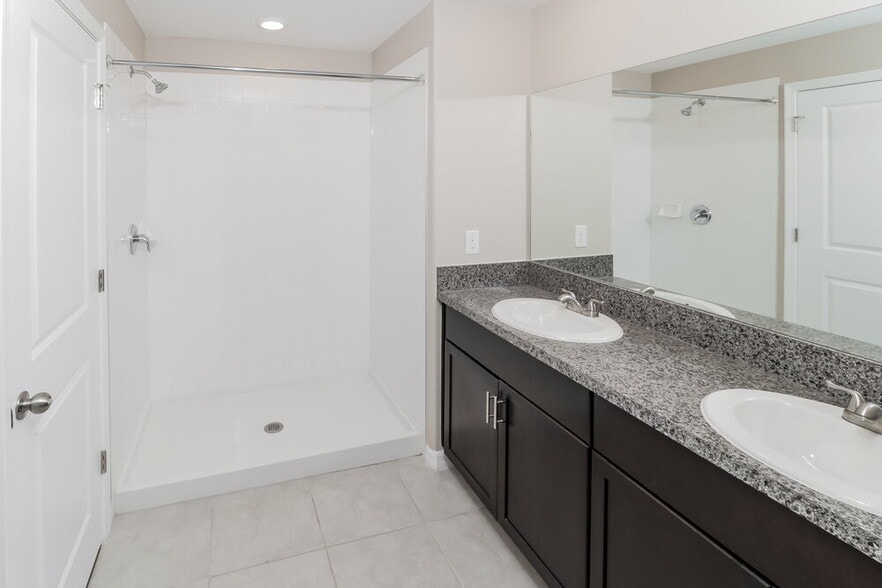 Building Photo - 3189 Lytton Hall Dr