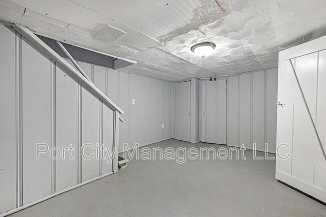 Building Photo - 2813 Presbury St